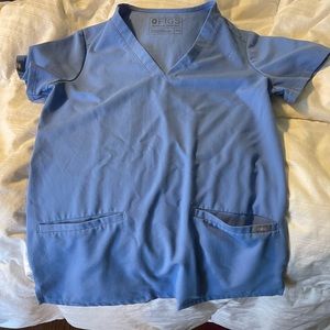 FIGS WOMEN’S CASMA SCRUB TOP CEIL BLUE SIZE XXS